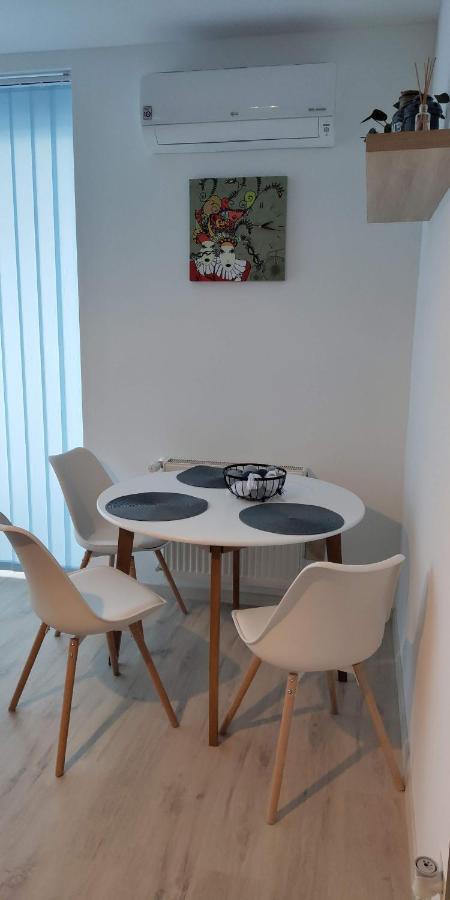 Pe-Ki Lux Apartman Székesfehérvár Zewnętrze zdjęcie